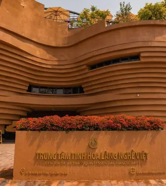 Trung tâm Tinh hoa Làng nghề Việt