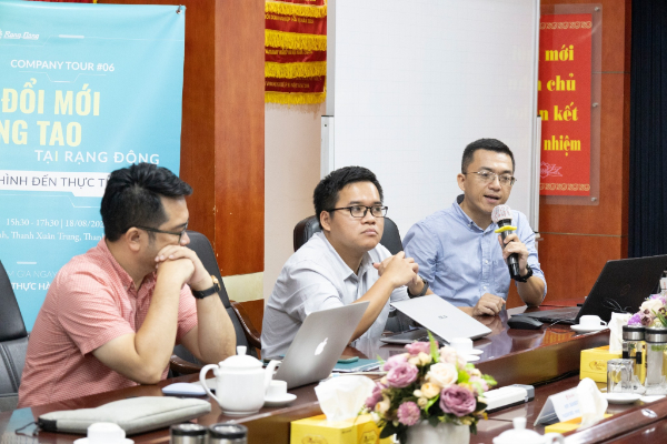 khong-khi-hoi-dap-soi-noi-cua-dien-gia-va-hoc-vien-tai-company-tour-rang-dong
