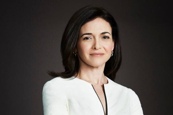 sheryl-sandberg-la-mot-bieu-tuong-nang-cao-thuong-hieu-tuyen-dung-cua-facebook
