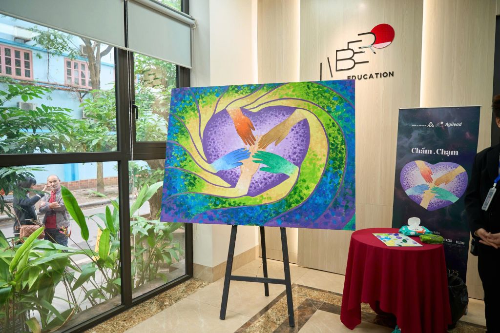 Chấm & Chạm: Khi nghệ thuật kết nối yêu thương