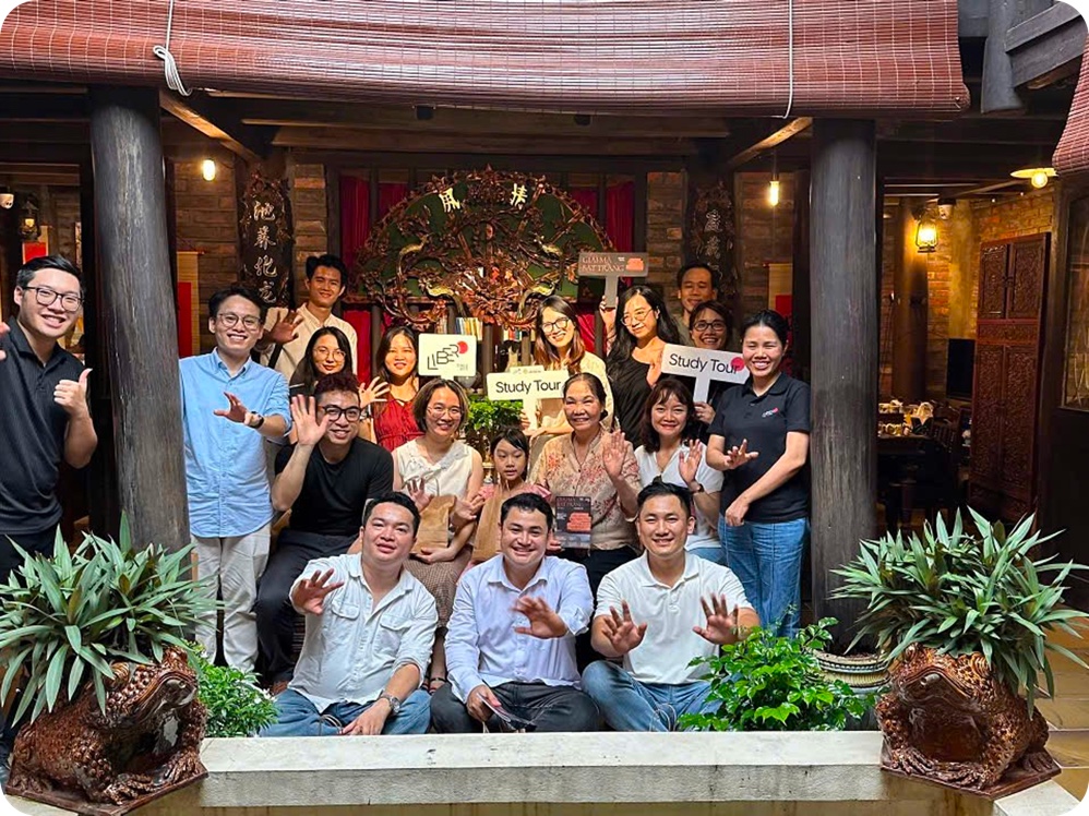 Tài nguyên — ảnh hero Học viên Libero trong chuyến Study Tour tại Bát Tràng